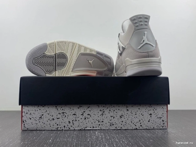 Frozen Air Moments Jordan AQ9129-001 4 1110